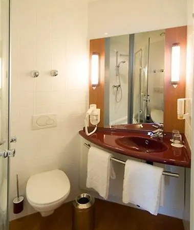 Star Zentrum, By Comfort 3*