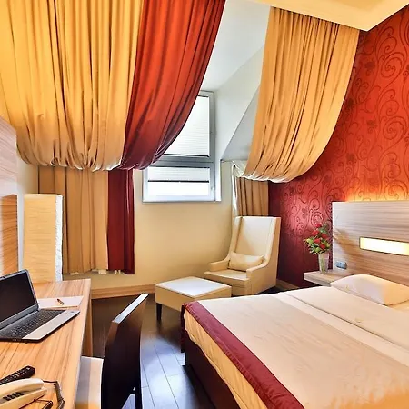 Star Zentrum, By Comfort 3* Regensburg