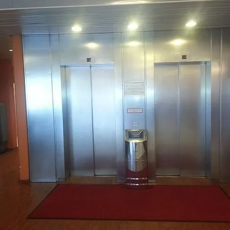 Star Zentrum, By Comfort 3*