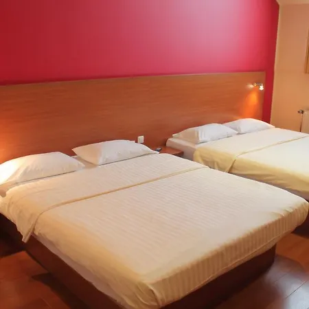 Star Zentrum, By Comfort Hotel 3*