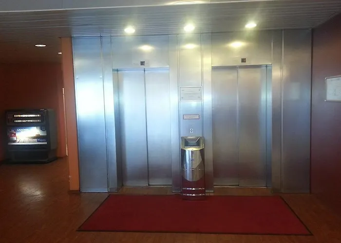 Star Zentrum, By Comfort 3*