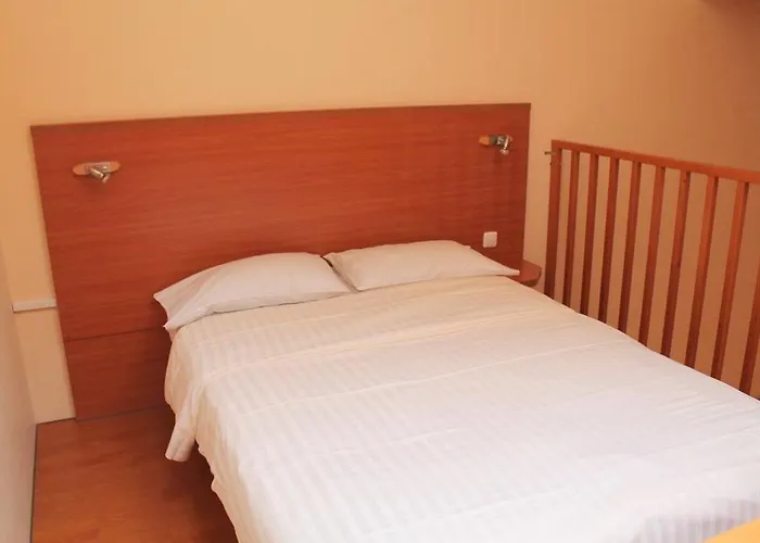 Star Zentrum, By Comfort 3*