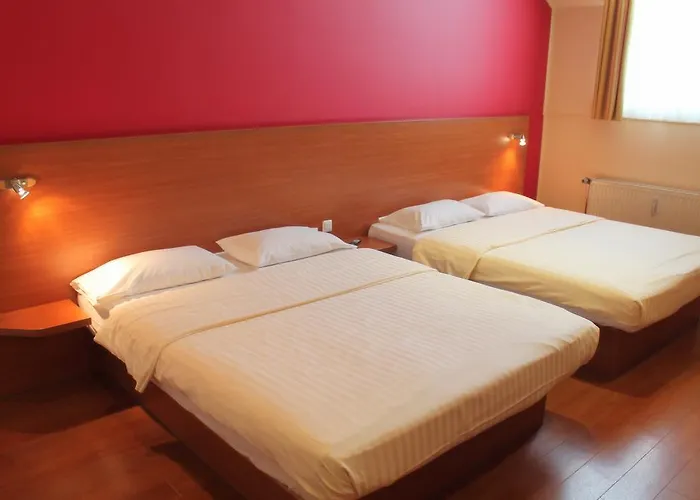 Star Zentrum, By Comfort Готель 3*