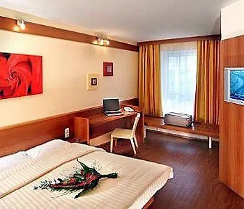 Star Zentrum, By Comfort Готель Регенсбург