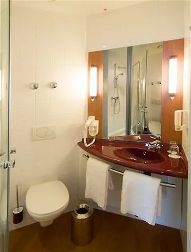 Star Zentrum, By Comfort 3*