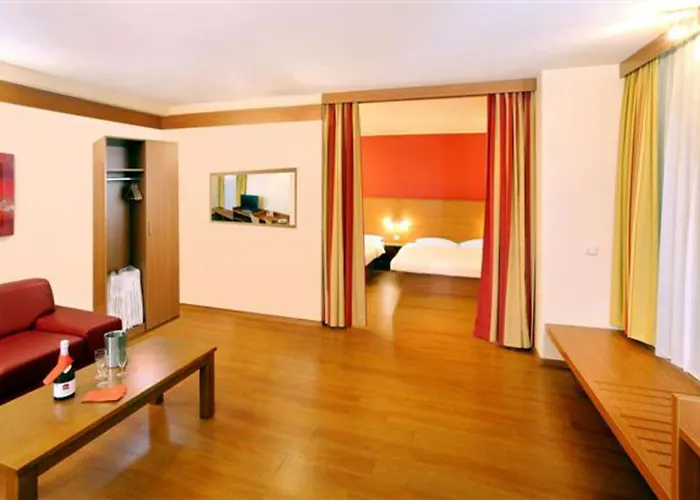 Star Zentrum, By Comfort Готель Регенсбург