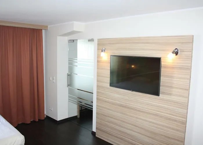 Star Zentrum, By Comfort 호텔